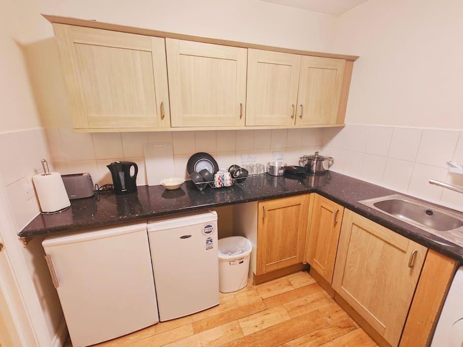 Leilighet 2 Bed Flat,sleeps 4,wifi,near Cabot Circus,bri 1mi Bristol